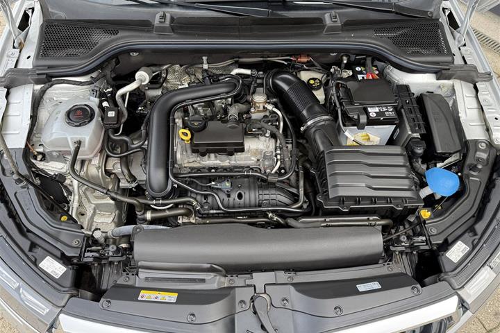 Sølv Skoda Kamiq fra 2022