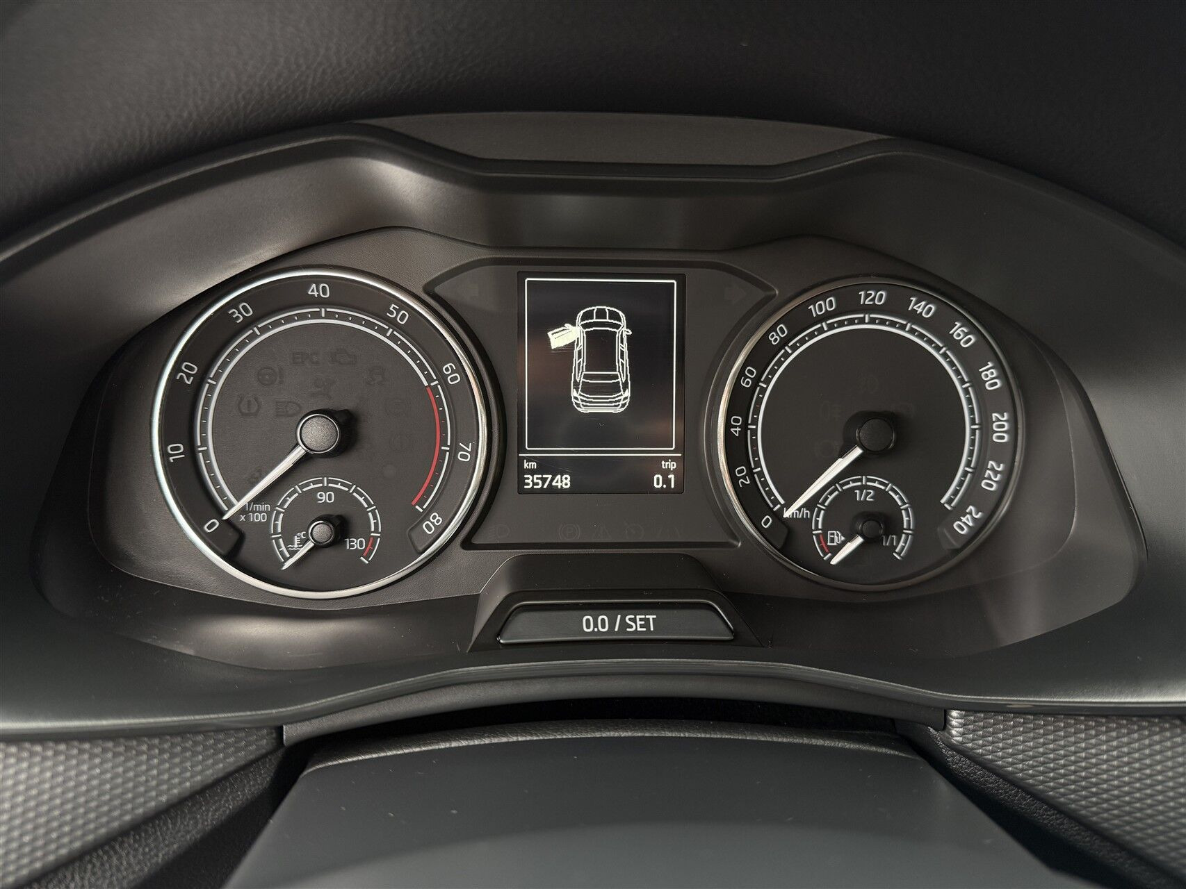 Sølv Skoda Kamiq fra 2022