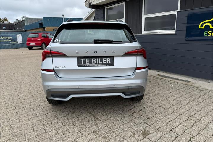 Sølv Skoda Kamiq fra 2022