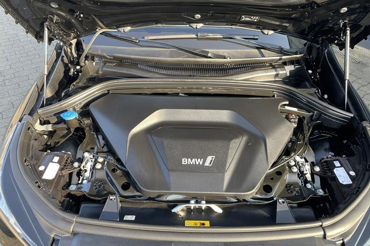Sort BMW iX1 fra 2023