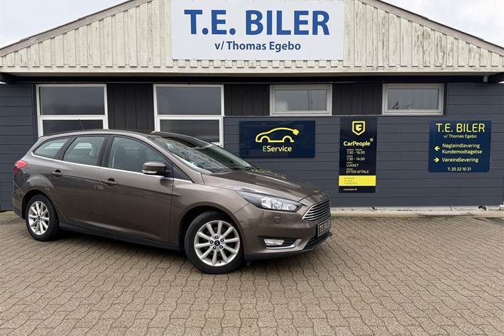Brun Ford Focus fra 2018 set udefra