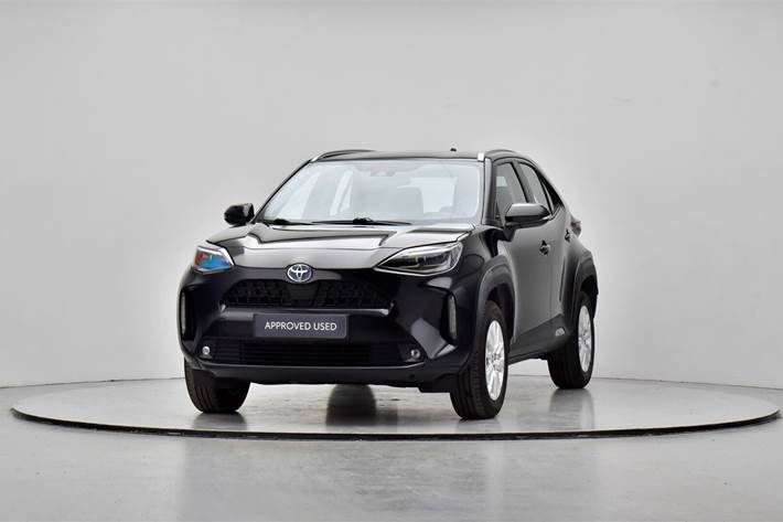 Sort Toyota Yaris Cross fra 2022 set udefra