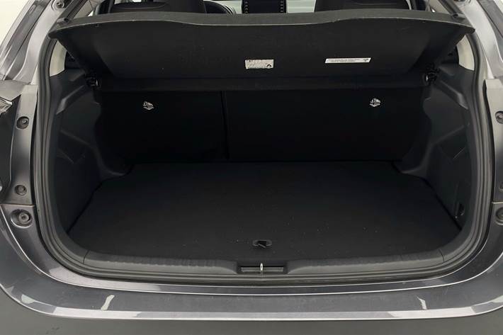 Sort Toyota Yaris fra 2022
