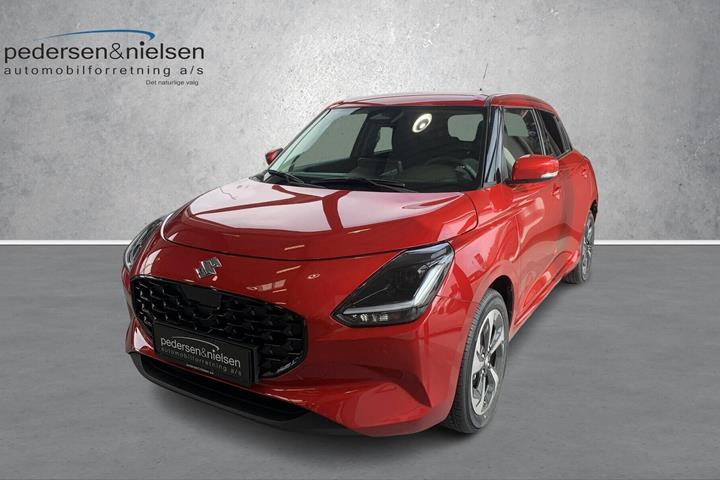 Rød Suzuki Swift fra 2025 set udefra