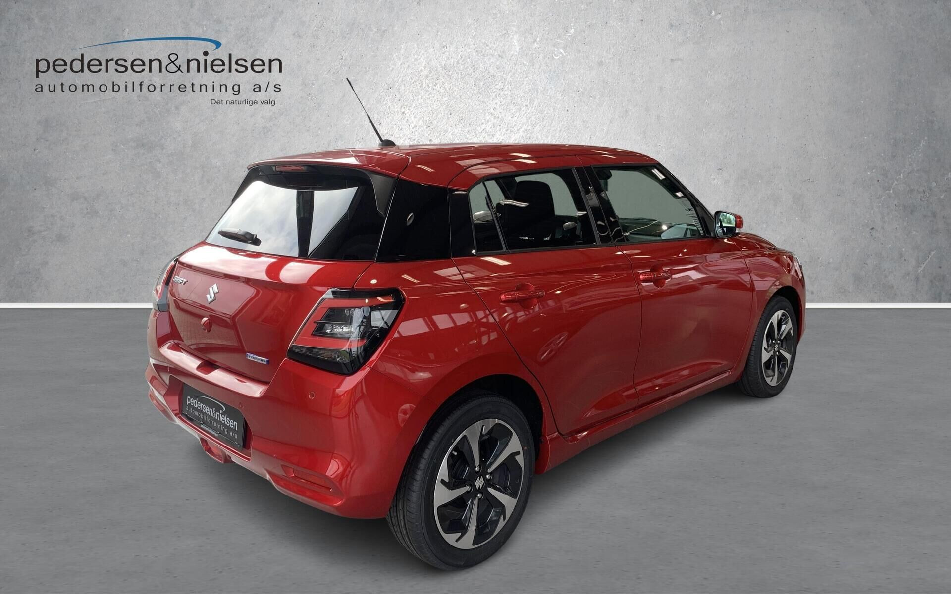 Rød Suzuki Swift fra 2025