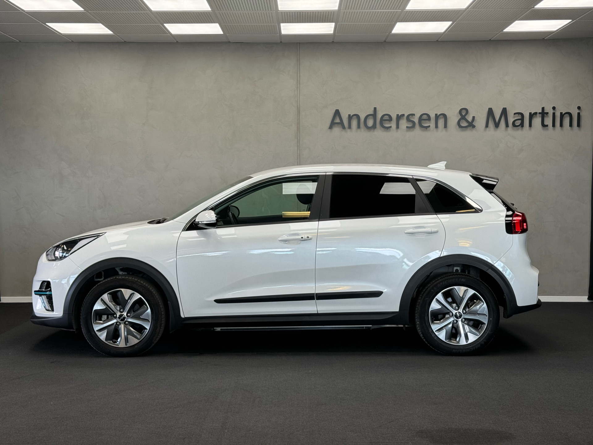 Hvid Kia e-Niro fra 2022
