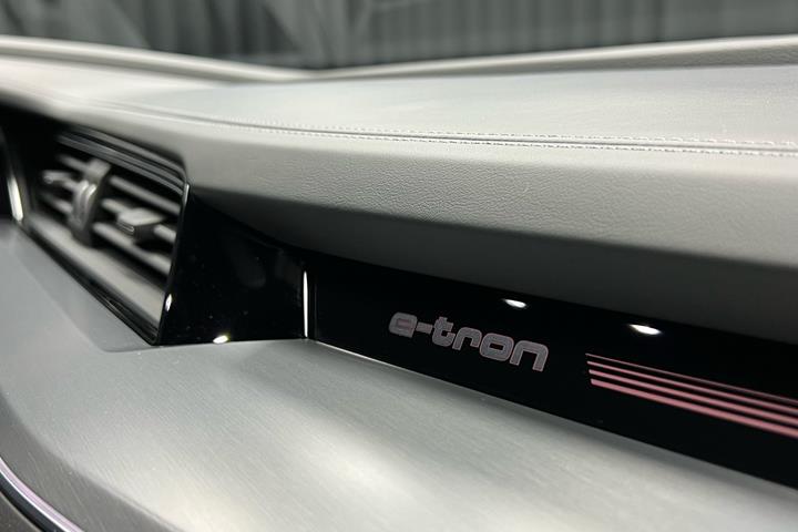 undefined Audi e-tron fra 2021