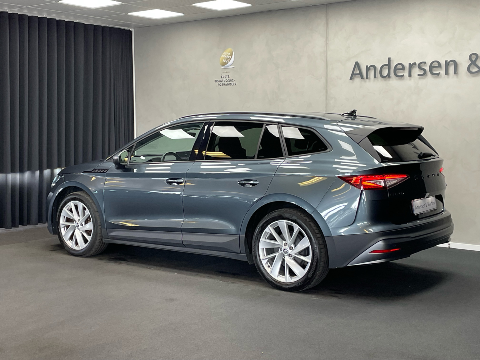Grå Skoda Enyaq iV fra 2021