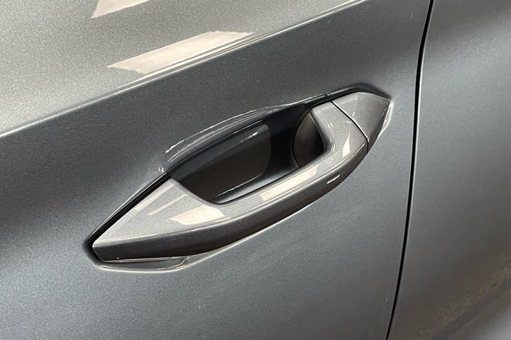 Grå Skoda Enyaq iV fra 2021