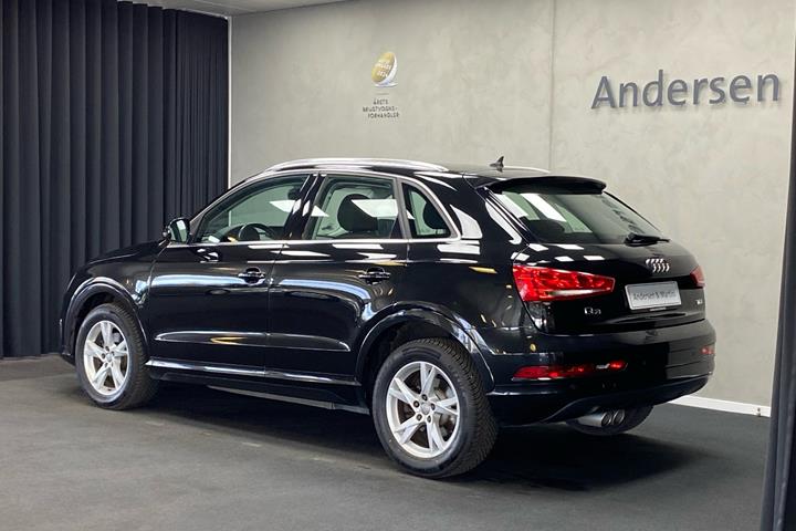 Sort Audi Q3 fra 2018