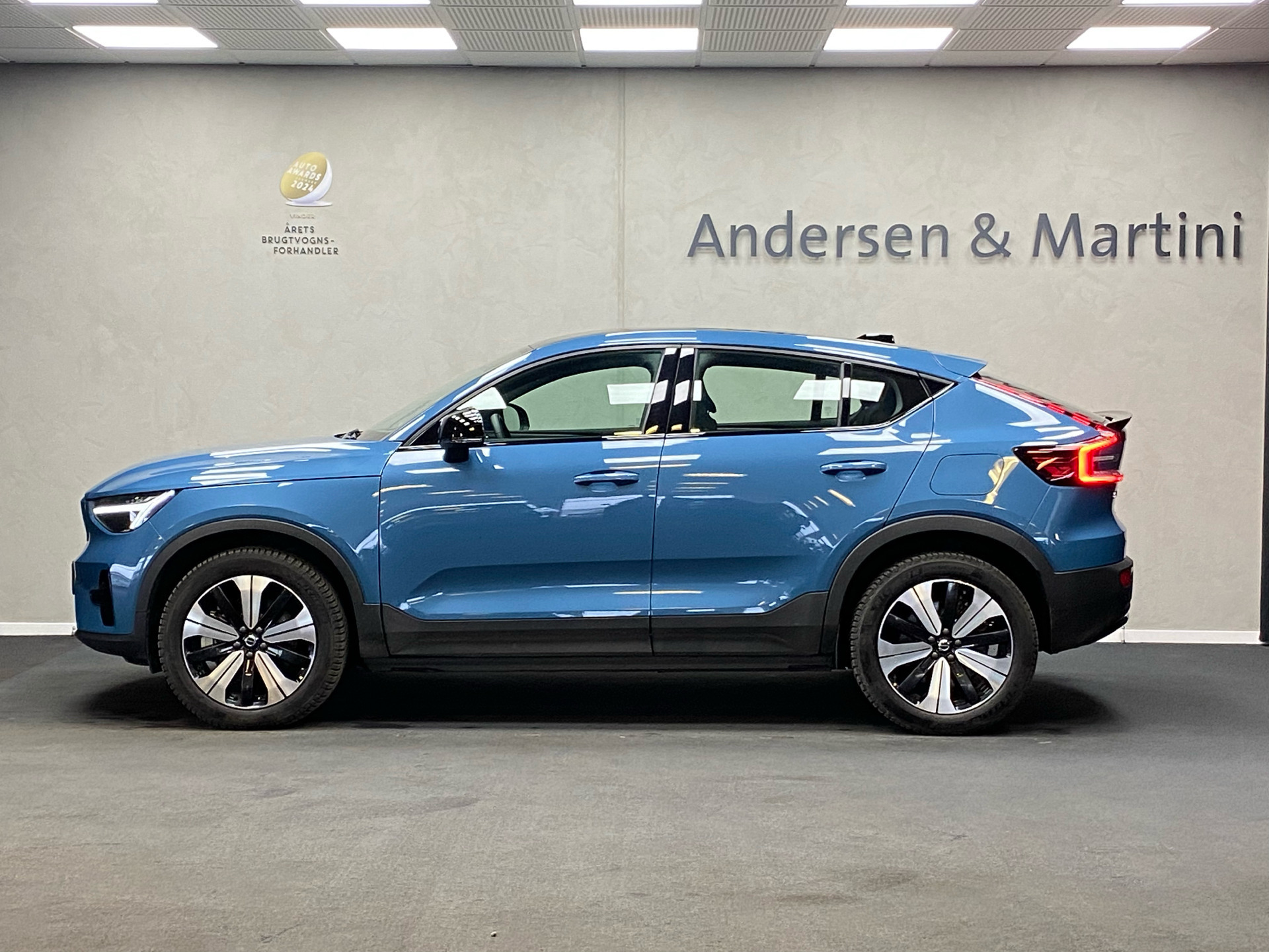 Blå Volvo C40 fra 2022