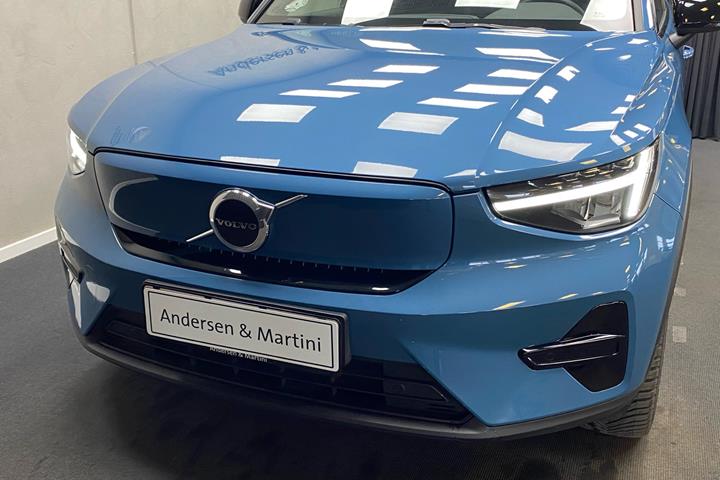 Blå Volvo C40 fra 2022