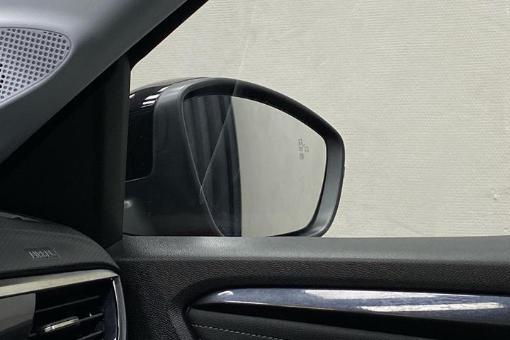 Rød Opel Corsa-e fra 2021