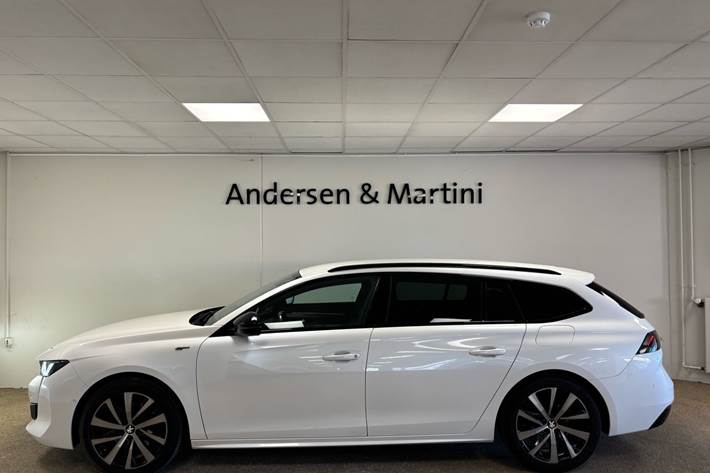 Hvid Peugeot 508 fra 2020