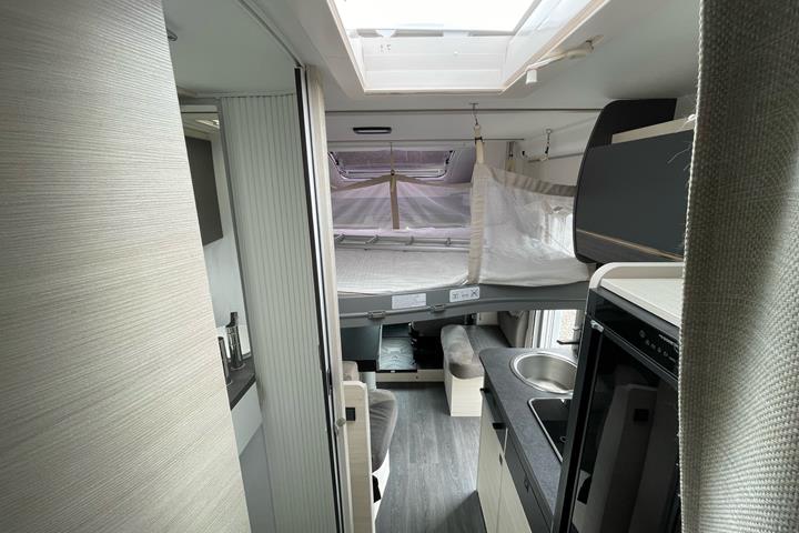 Hvid Chausson Titanium 627 GA fra 2022 set udefra