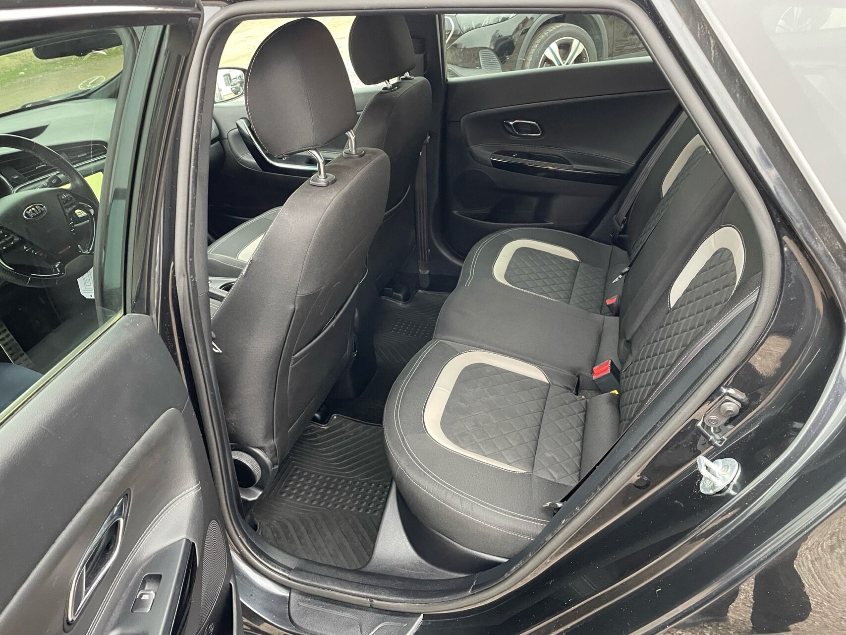 Sort Kia Ceed fra 2018