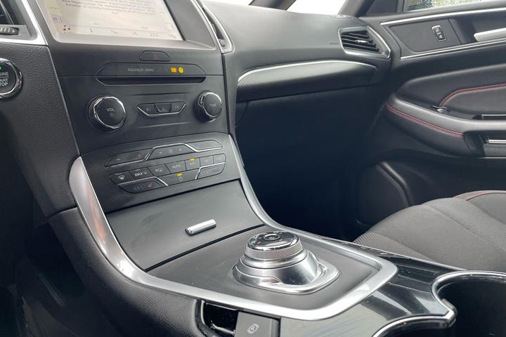 Bronze Ford S-MAX fra 2019