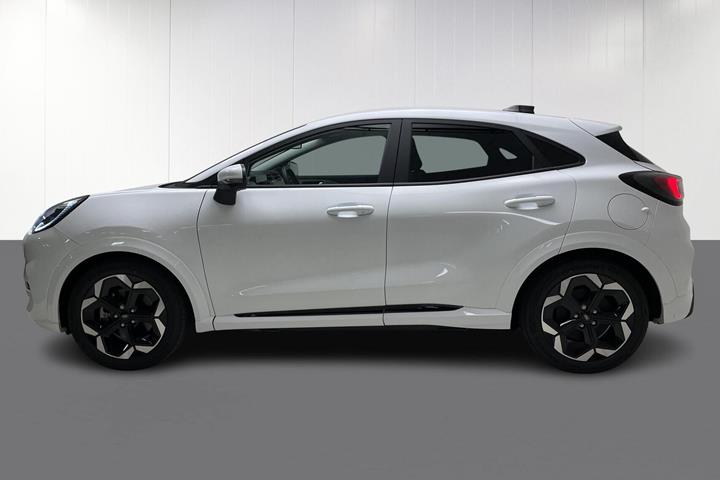 Hvid Ford Puma Gen-E fra 2025