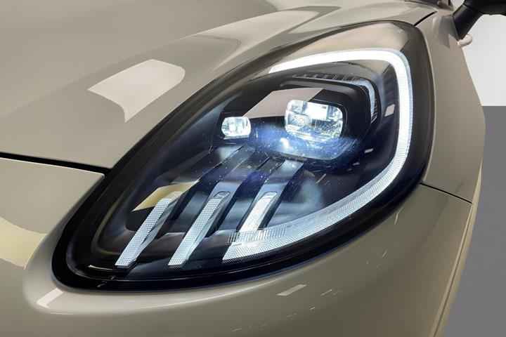 Hvid Ford Puma Gen-E fra 2025