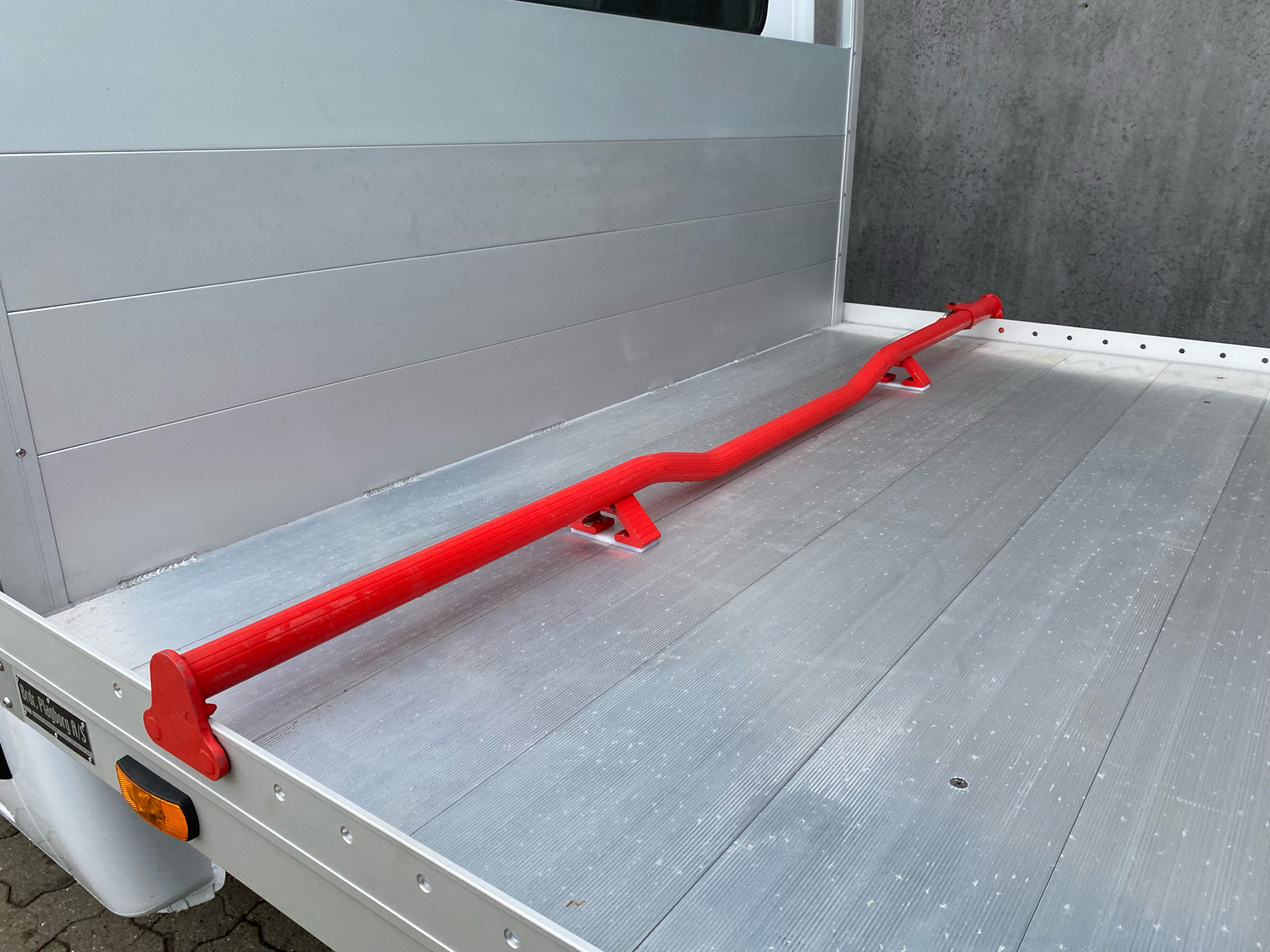 Hvid Renault Master fra 2023