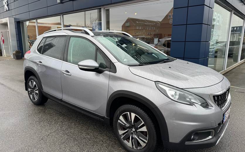 Peugeot 2008 1,2 e-THP Selection Sky 110HK 5d