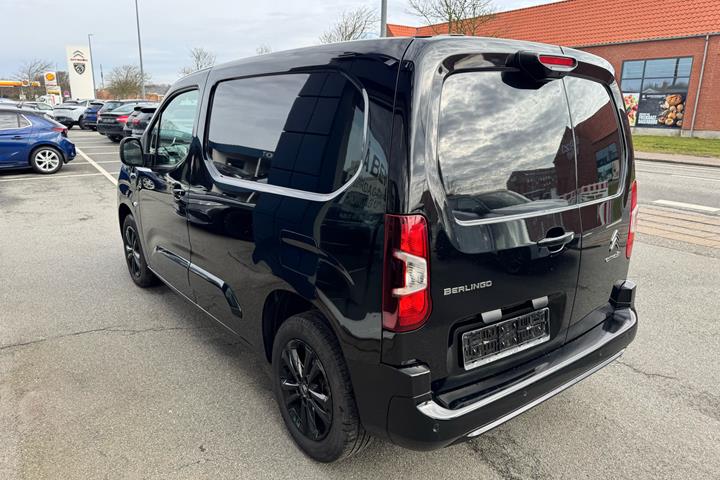 Sort Citroën Berlingo fra 2022