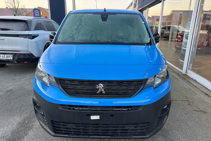 Blå Peugeot e-Partner fra 2023