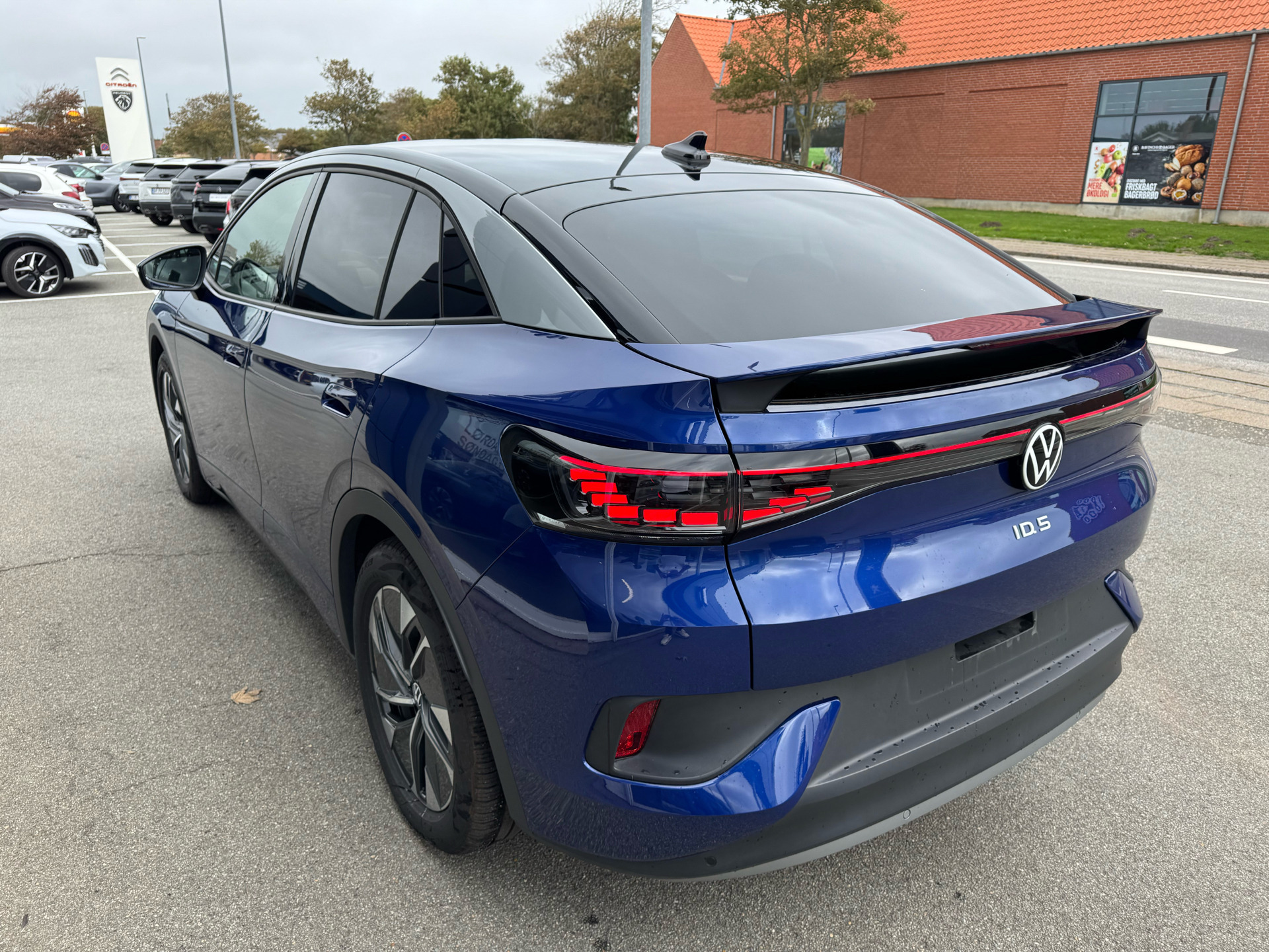 Blå VW ID.5 fra 2025