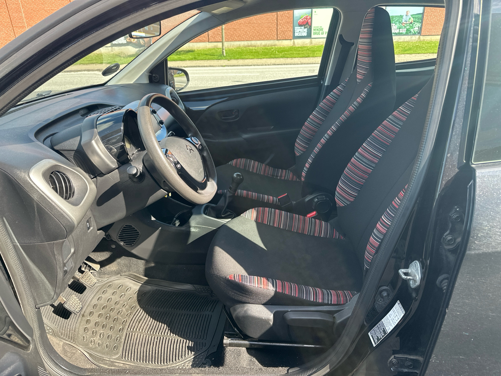 Sort Citroën C1 fra 2016