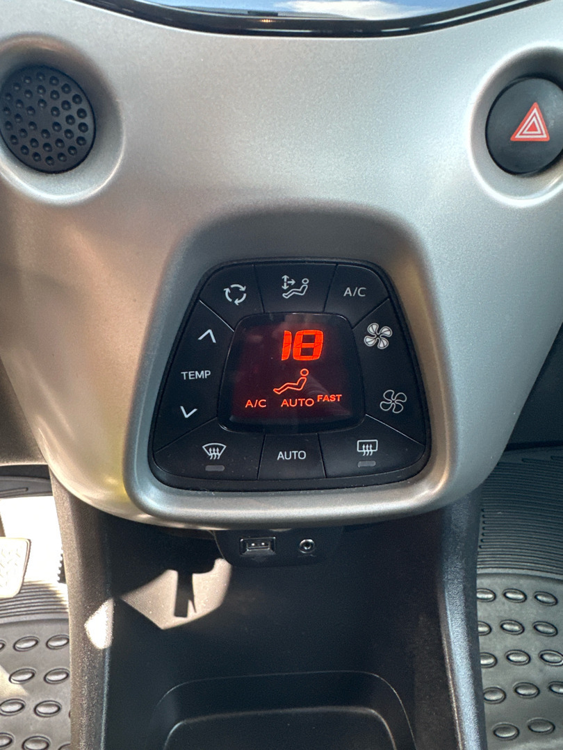 Sort Citroën C1 fra 2016
