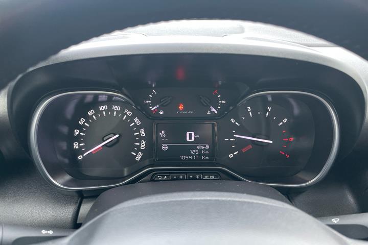 Grå Citroën C3 Aircross fra 2020