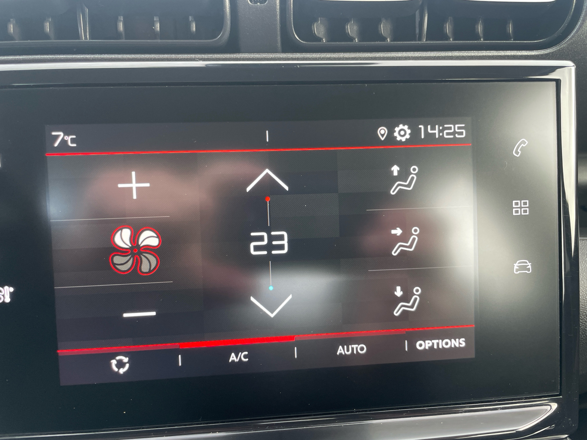 Grå Citroën C3 Aircross fra 2020