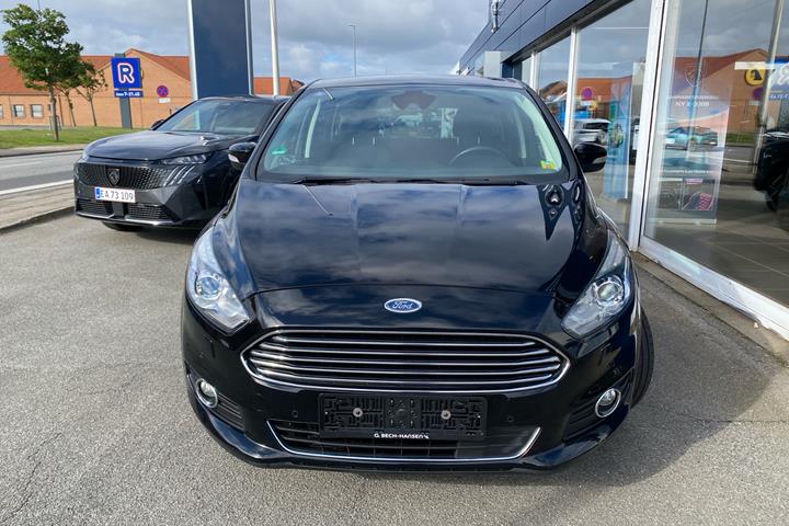 Sort Ford S-MAX fra 2016