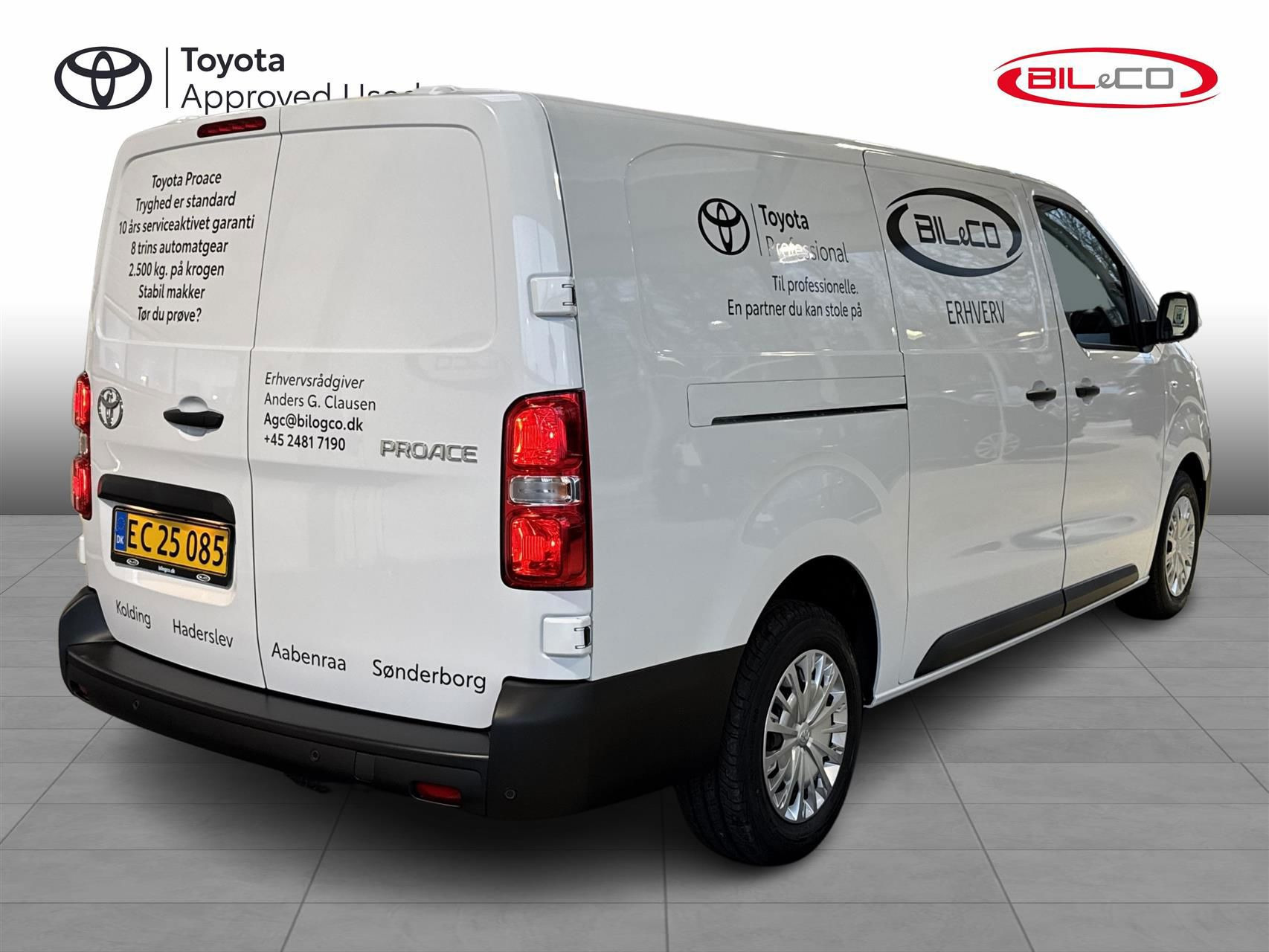 Hvid Toyota ProAce fra 2024