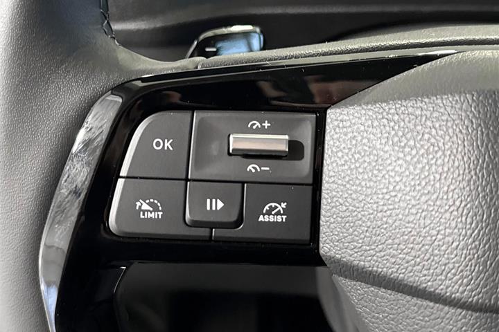 Hvid Toyota ProAce fra 2024