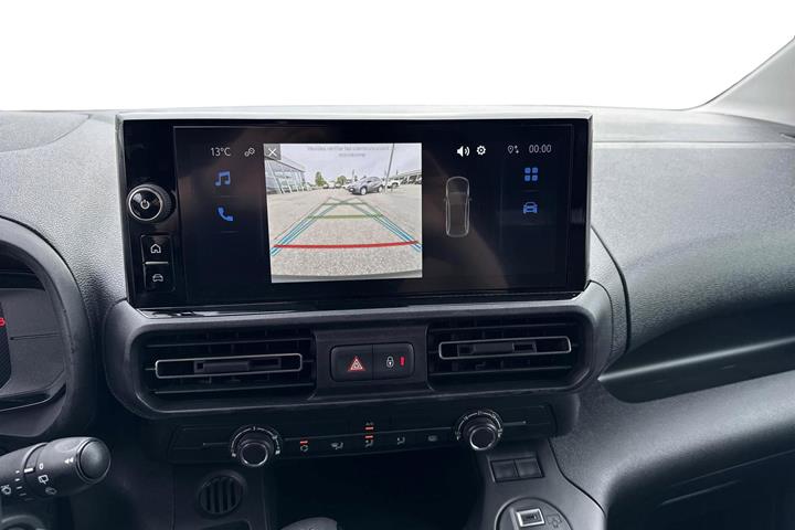 Hvid Toyota ProAce City fra 2024