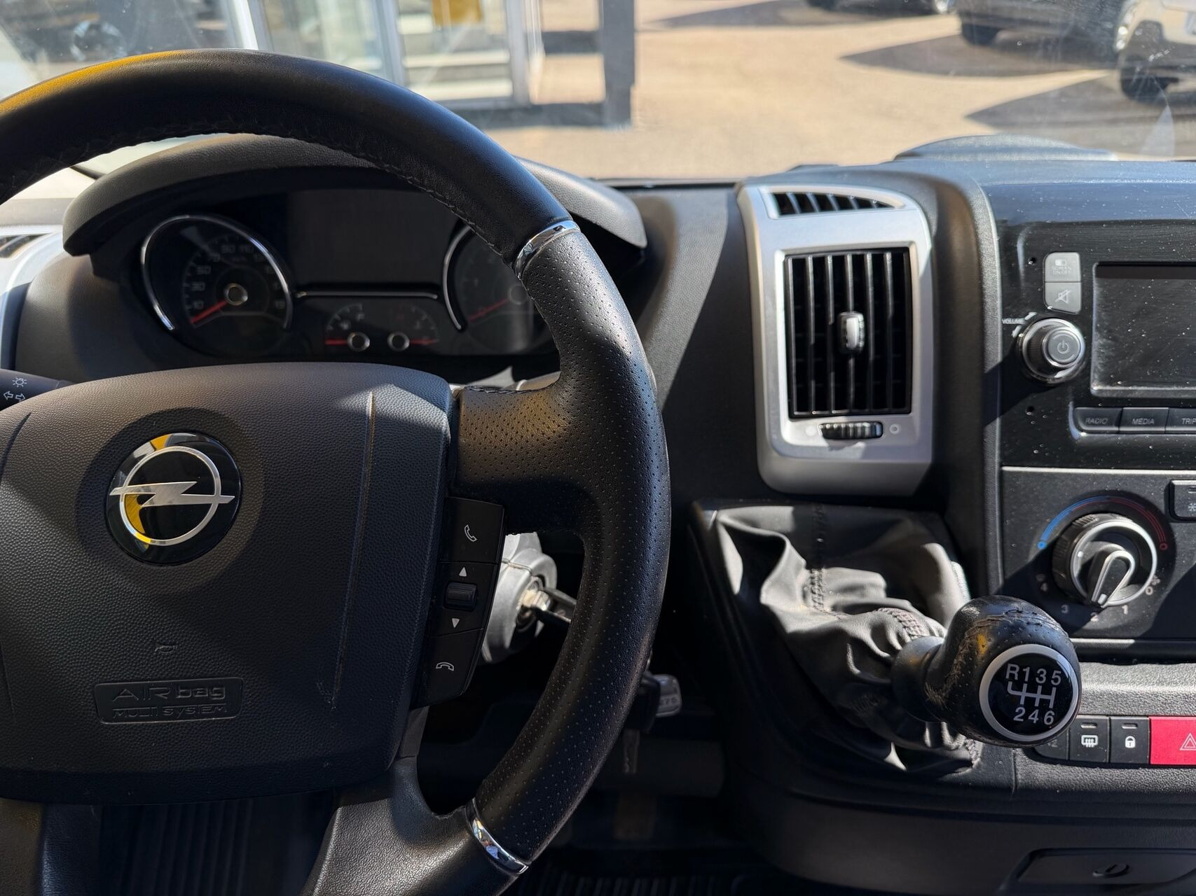 undefined Opel Movano fra 2022