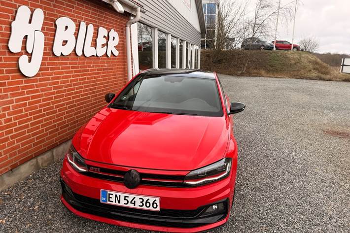 Rød VW Polo fra 2019