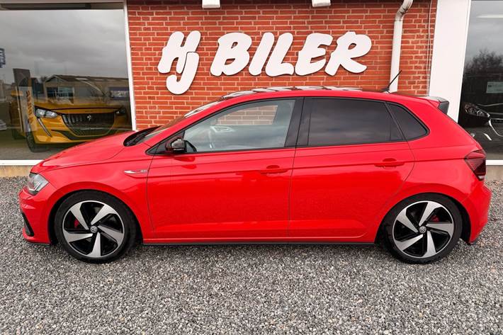 Rød VW Polo fra 2019