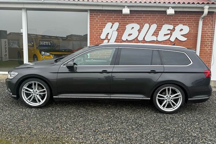 Grå VW Passat fra 2017