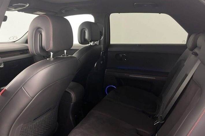 Sort Hyundai Ioniq 5 fra 2025