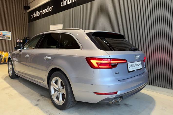 Sølv Audi A4 fra 2016