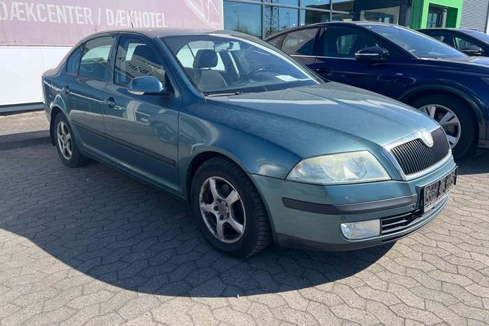 Grøn Skoda Octavia fra 2006