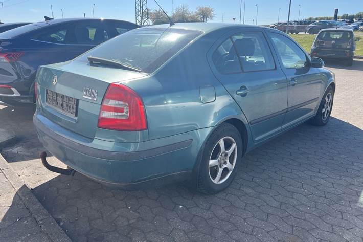 Grøn Skoda Octavia fra 2006