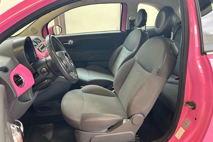 Pink Fiat 500 fra 2010