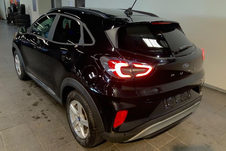 Sort Ford Puma fra 2020