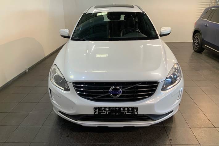 Hvid Volvo XC60 fra 2017