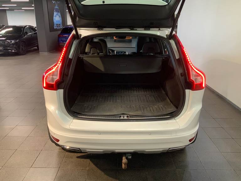 Volvo XC60 2,0 D4 190 Summum aut.