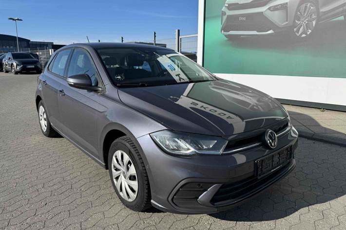 Grå VW Polo fra 2022