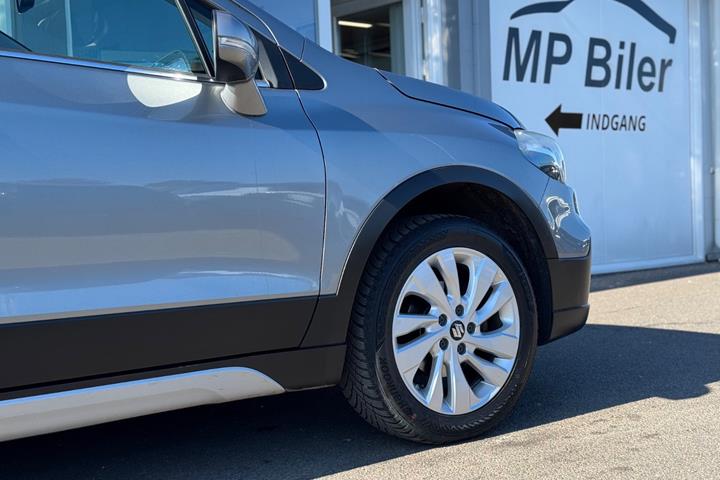 Sølv Suzuki S-Cross fra 2017